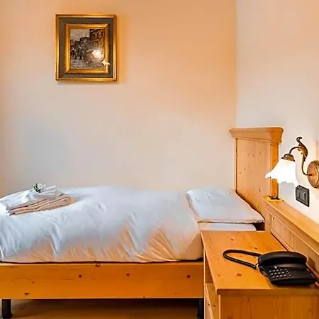 Dolomiti Di De Martin D Oscar Hotel 3*