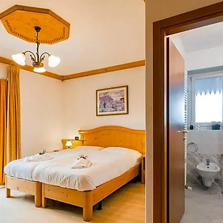 Dolomiti Di De Martin D Oscar Hotel